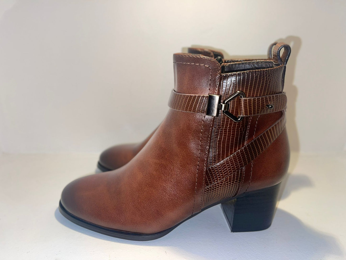 Brown leather boot - with heel